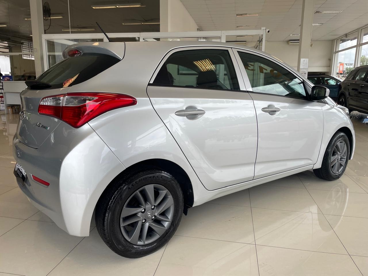 Foto Hyundai HB20 1.6 2013